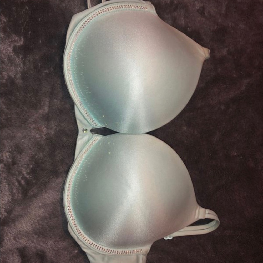 Victoria’s Secret crystal studded 32DD bra
